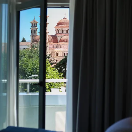 Szálloda Sky Korça