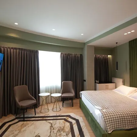 Sky Hotel 4*