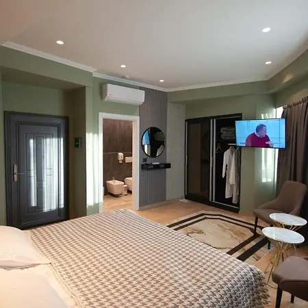 Hotel Sky