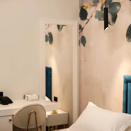 Sky Hotel 4*