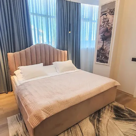Sky Hotel 4*