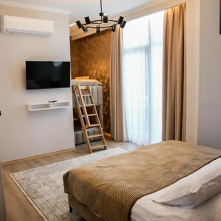 Sky Hotel Korcza