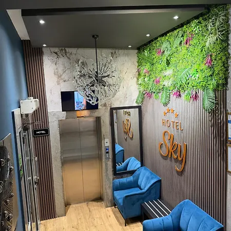 Hotel Sky 4*